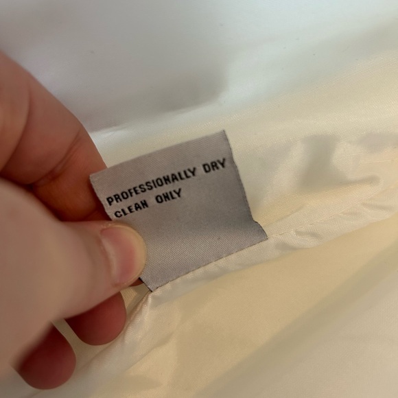 Guess Puffer Jacket - Picture 11 of 13